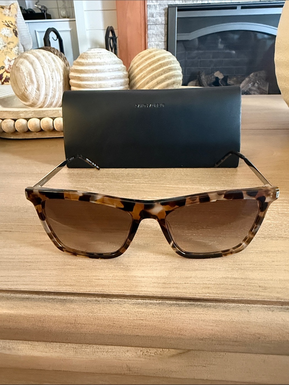 Saint Laurent Tortoiseshell Sunglasses - Brown Lenses
